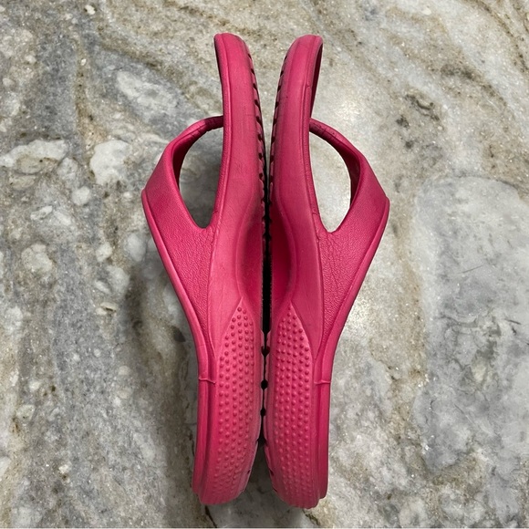 Crocs Pink BAYA FLIP Flip-Flops Girls Size J1 - Picture 4 of 10